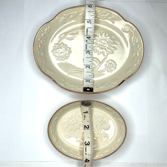 LENOX Set of Two Vanity Dishes - Picture 3 of 9
